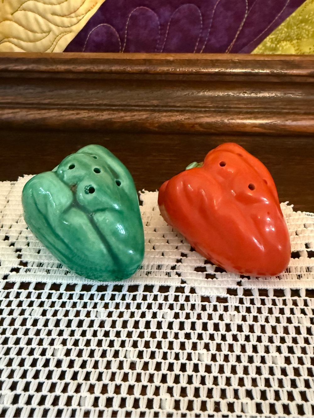 Vintage Ceramic Bell Pepper Salt & Pepper Shakers Set Made in Japan Mid-Century